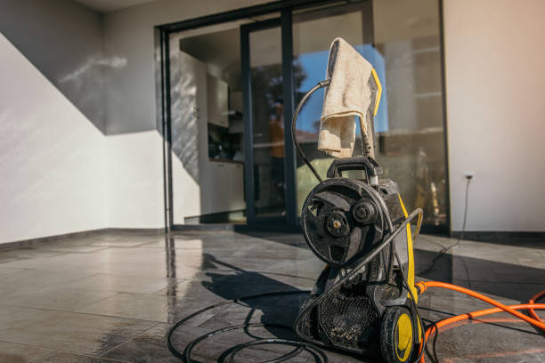 Animal Enclosure Cleaning in Brooksville, FL